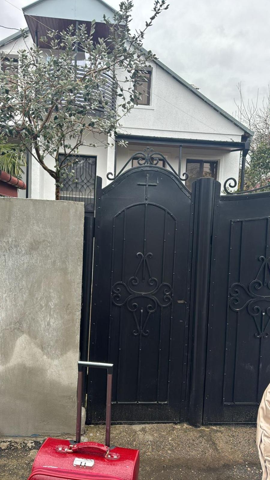 Nino & Irodi'S Guest House Kutaisi Exterior foto